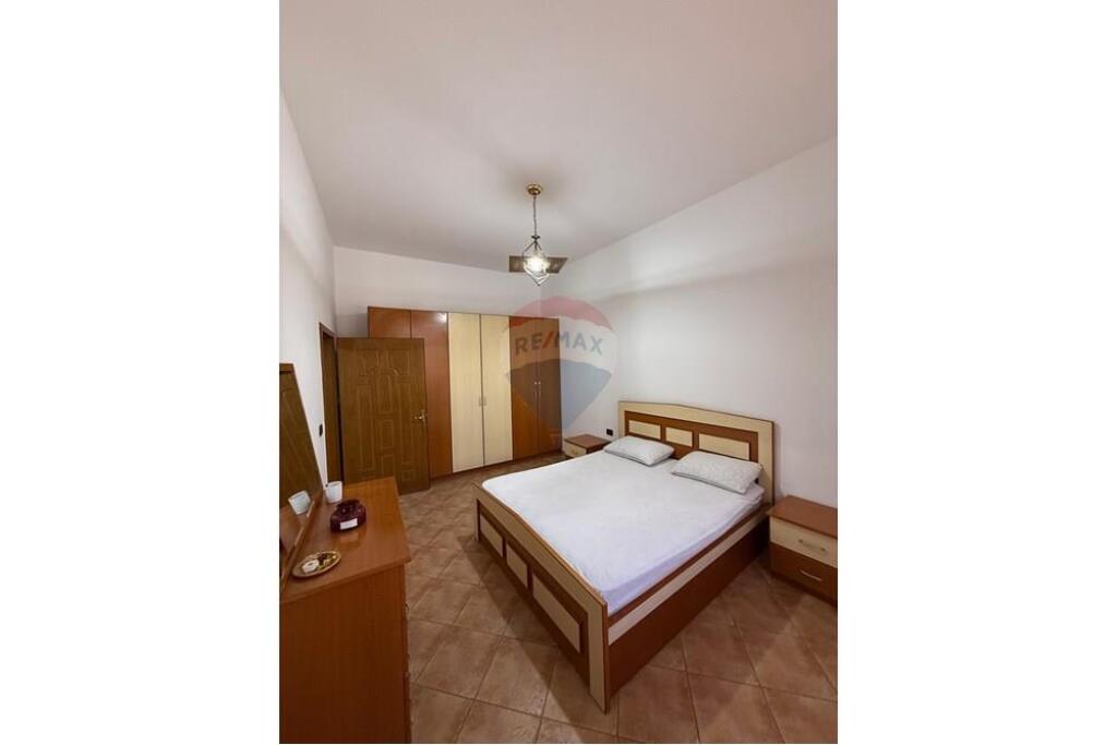 🏢 Jepet me qira apartament 1+1 📍 Blloku, Tiranë !