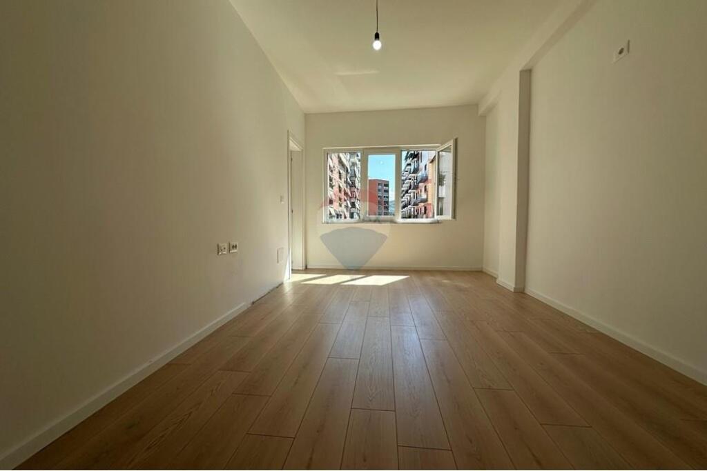 Apartament 1+1 per shitje Rruga Margarita Tutulani