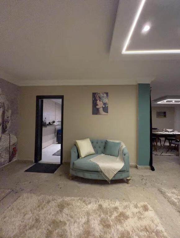 Apartament me Qera 2+1 ne Xhamllik (ID B2201482) Tirane