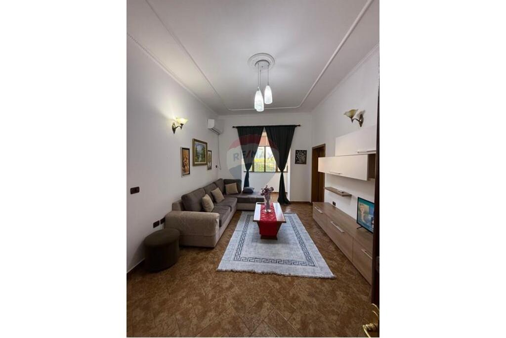 🏢 Jepet me qira apartament 1+1 📍 Blloku, Tiranë !