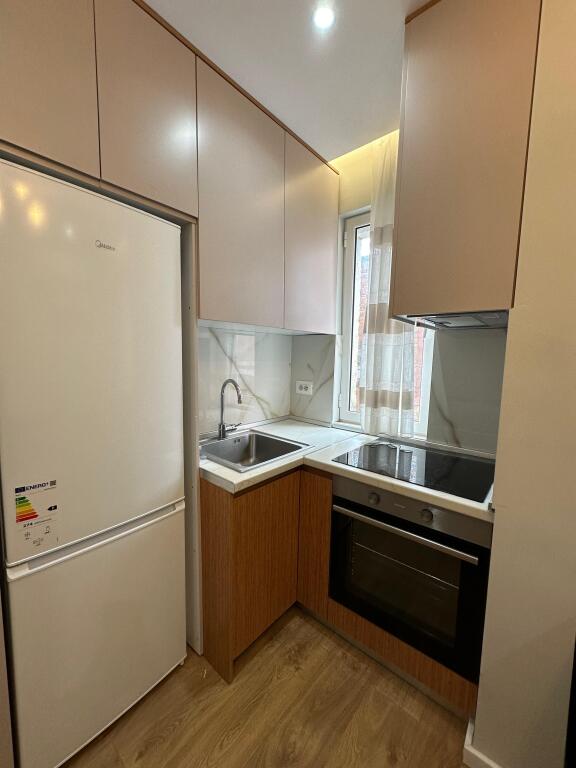 Rent, Apartment 1+1, Myslym Shyri, 500 Euro
