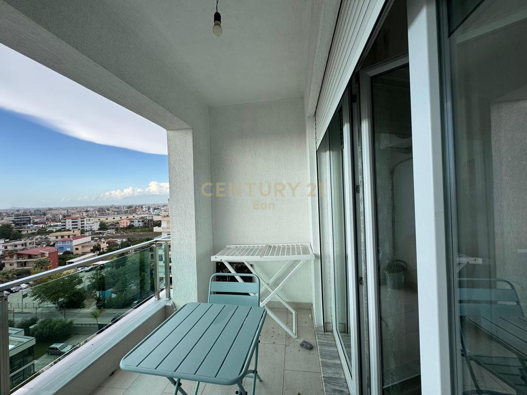 JEPET ME QIRA APARTAMENT 2+1 NE PLAZH! 450 € /Muaj