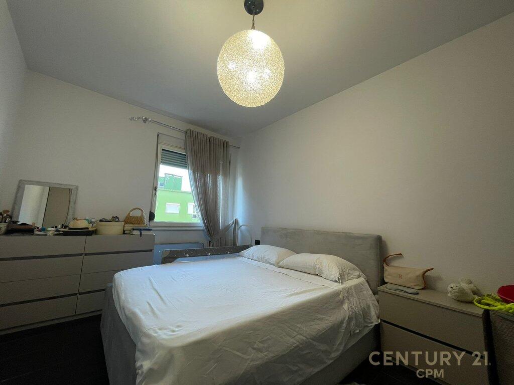 Apartament 2+1 per qira ne Bllok!