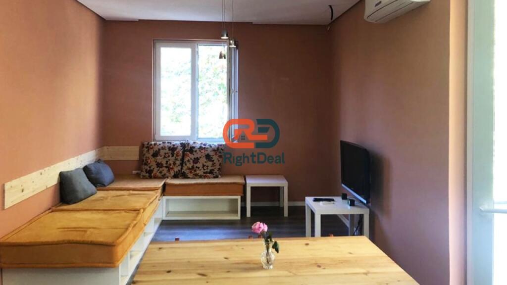 Tek Myslym Shyri, Jepet Me Qira Apartament 1+1 I Investuar !!