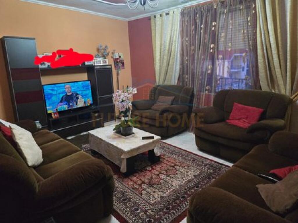 Shitet , Apartament 1+1, Selvia, Tiranë. 