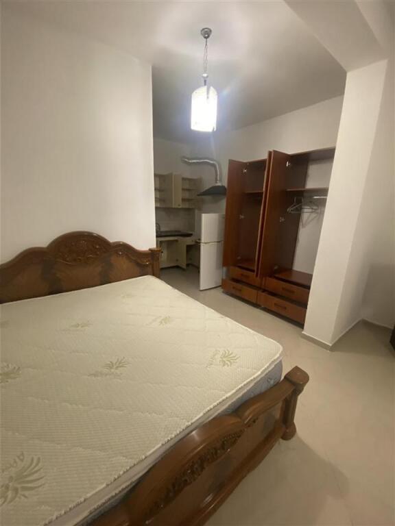 GARSIONERE 280 EURO.YZBERISHT