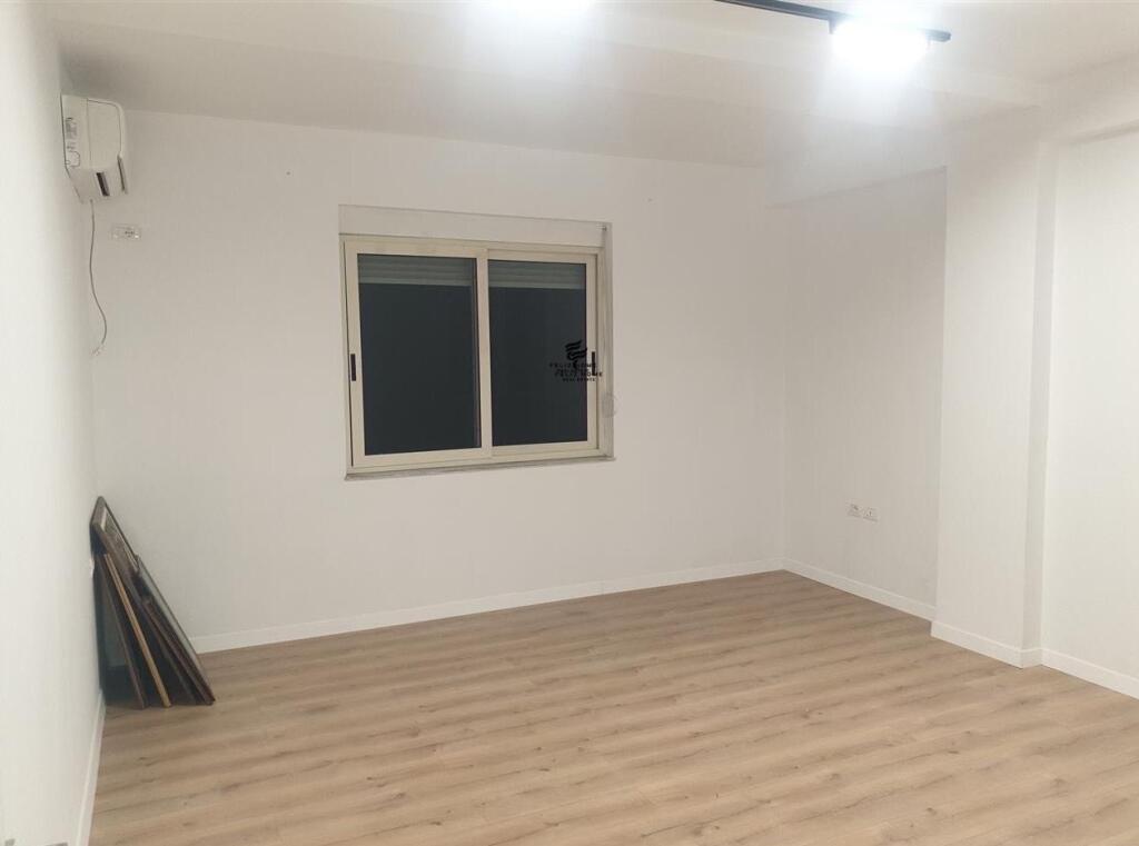 SHITET VILE 5 KATESHE SAUK 700.000 EURO