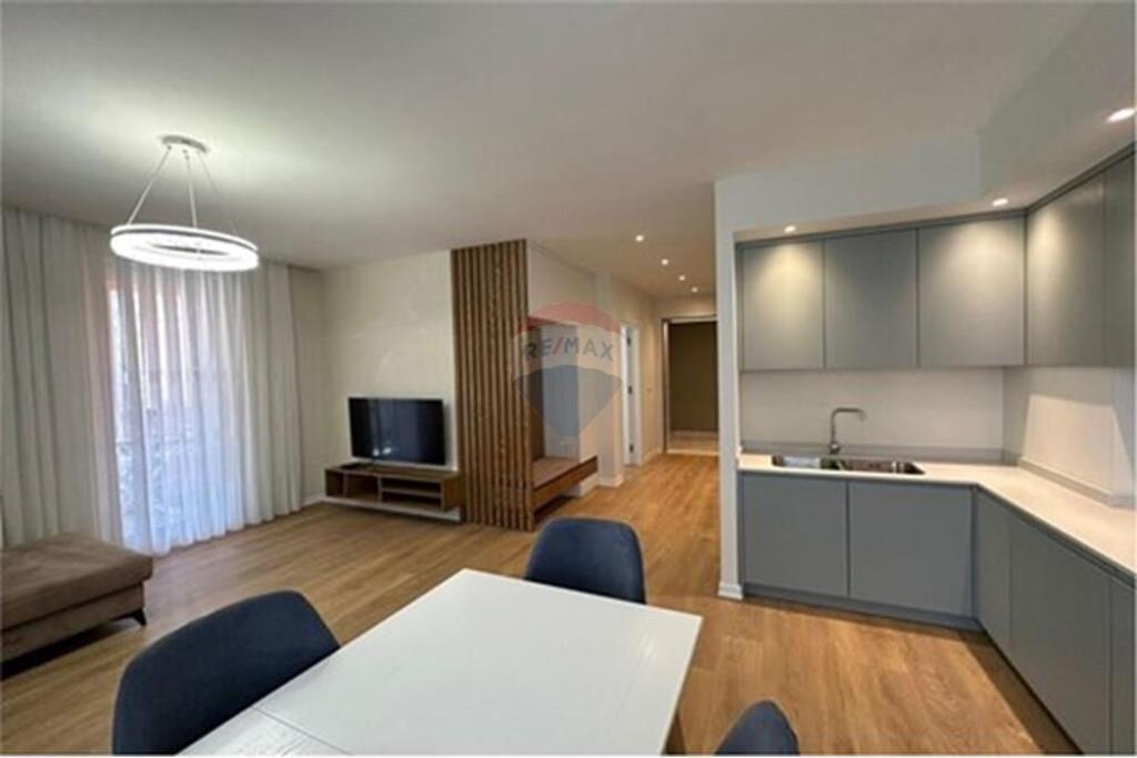 Apartment 1+1 for rent at Zogu i Zi