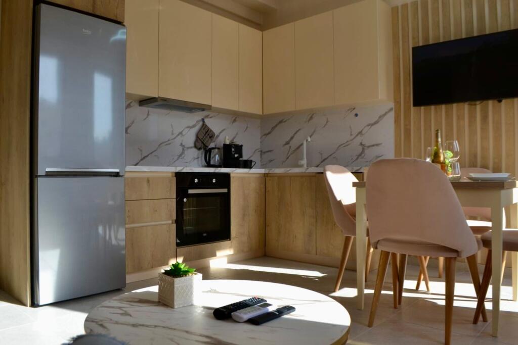 Apartament 1+1 me Qira – Rruga e Barrikadave
