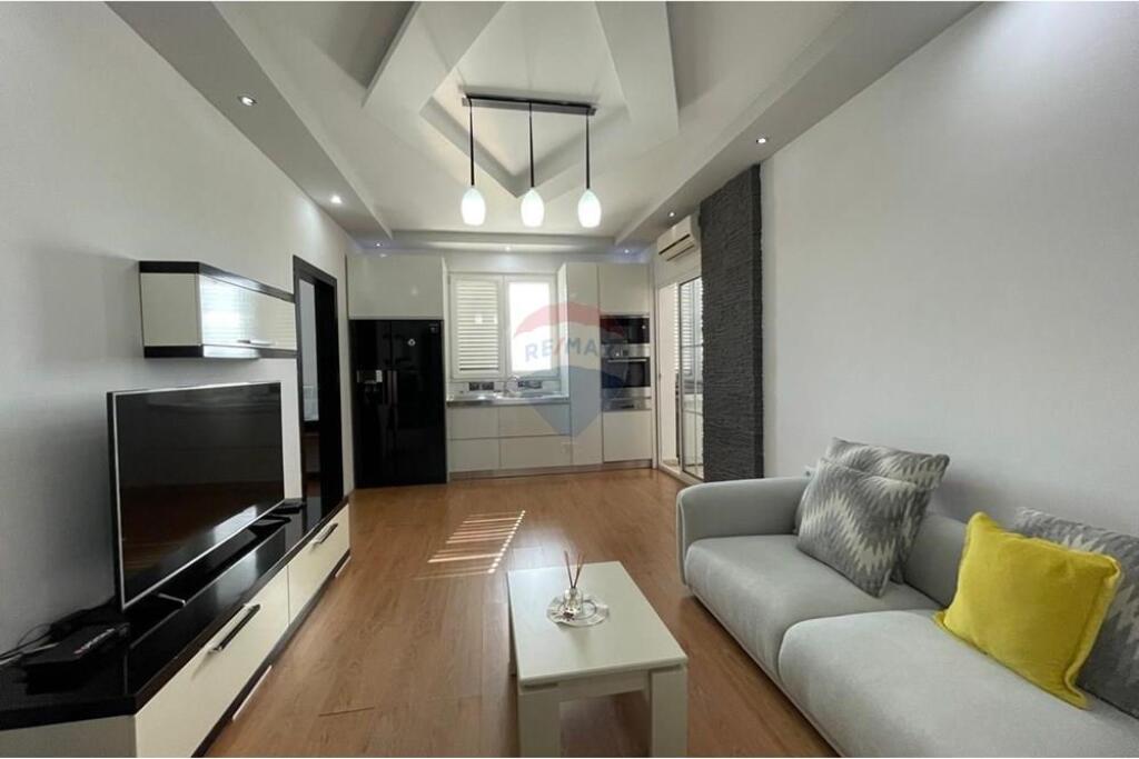 Jepet apartament 2+1 me qira ne rrugen Jordan Misja