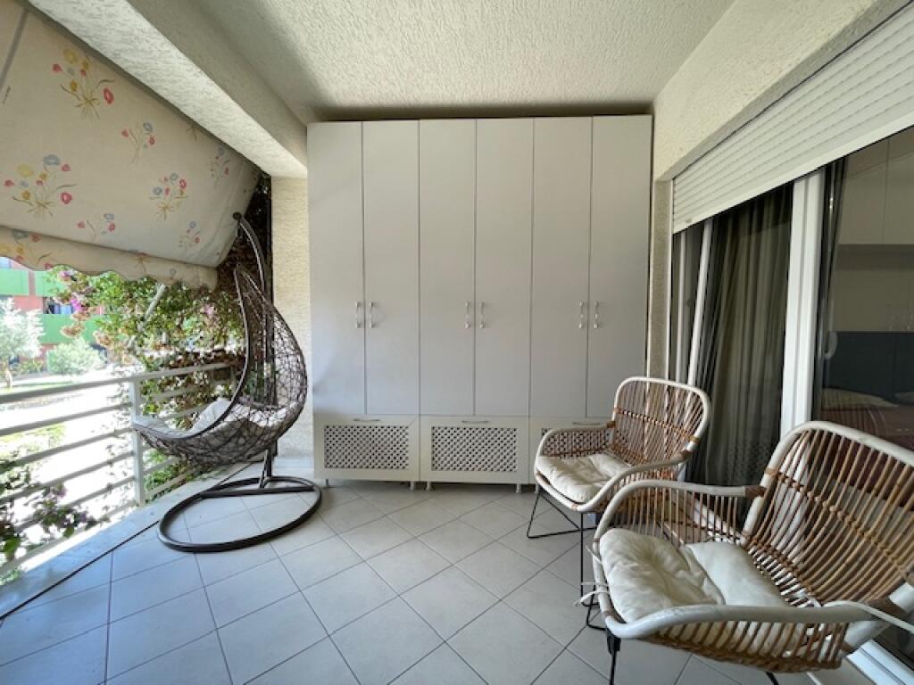 Jepet me QIRA apartament 2+1+ parkim Rezidenca “Kodra e Diellit”  British