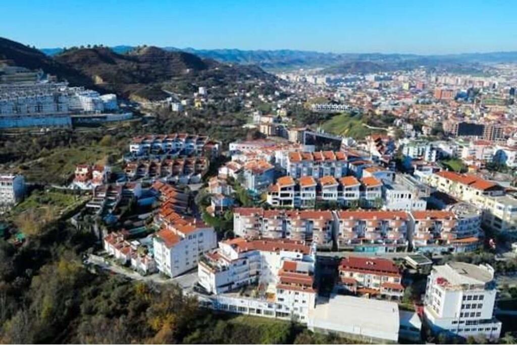 Vilë në shitje te Kodra e Diellit