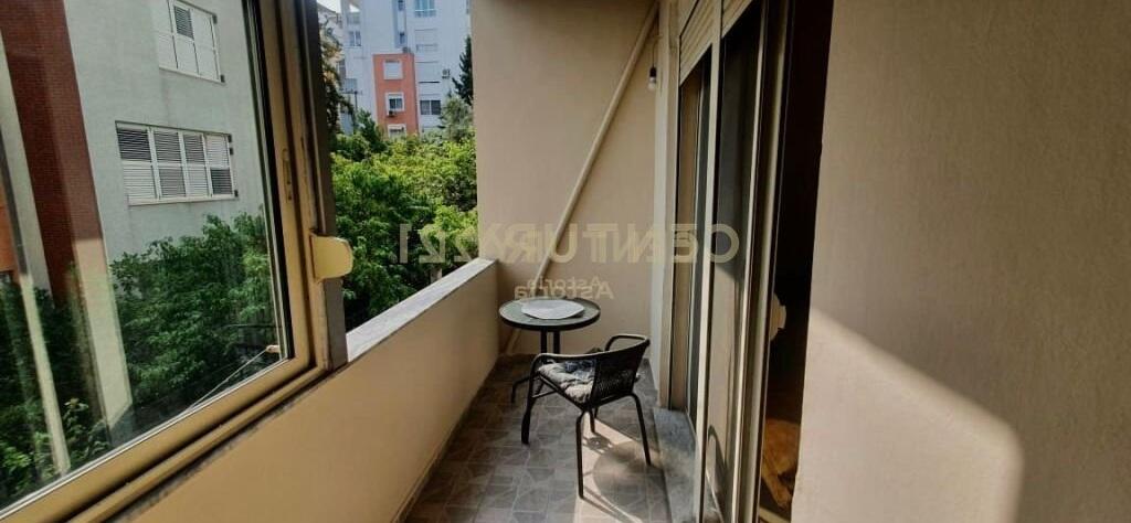JEPET ME QIRA 1+1 APARTAMENT TE KOPSHTI BOTANIK, KODRA DIELLIT