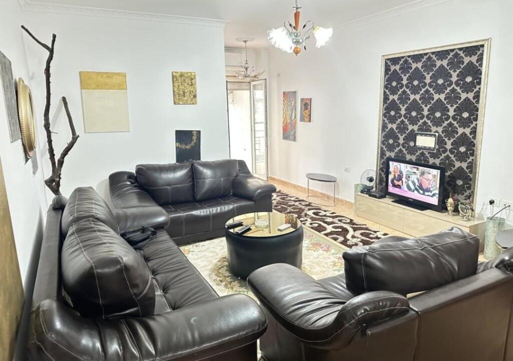 Apartament 2+1 me qira tek Zogu i Zi