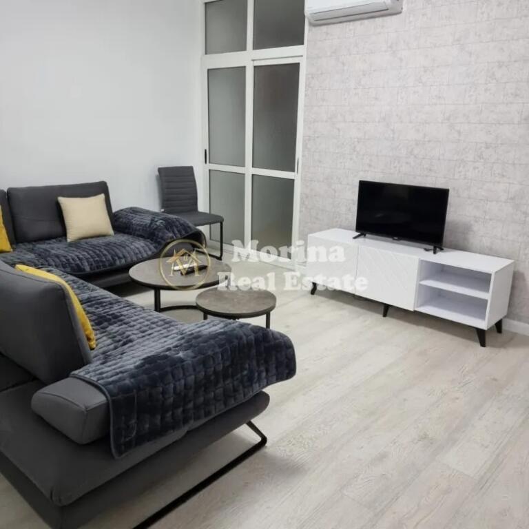 Rent, Apartment 1+1, Commune of Paris, 650 euros/month