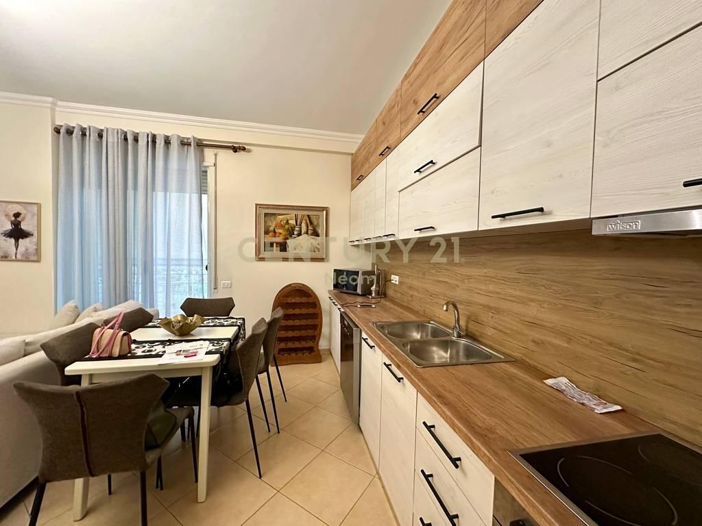 RENT, APARTMENT 3+1+2 ON PETI STREET!