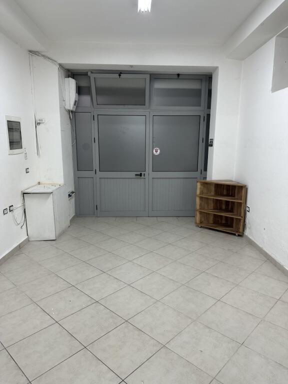 DYQAN ME QERA 38 M2 SHESHI WILLSON 550 EURO