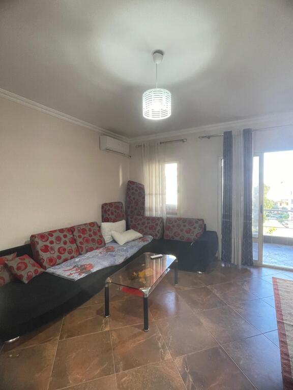 Shitet apartament Plazh 2+1+2 120000€ i diskutushem