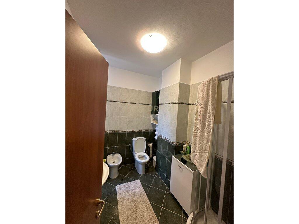 Apartament 2+1+2 Me Qira në Fresk
