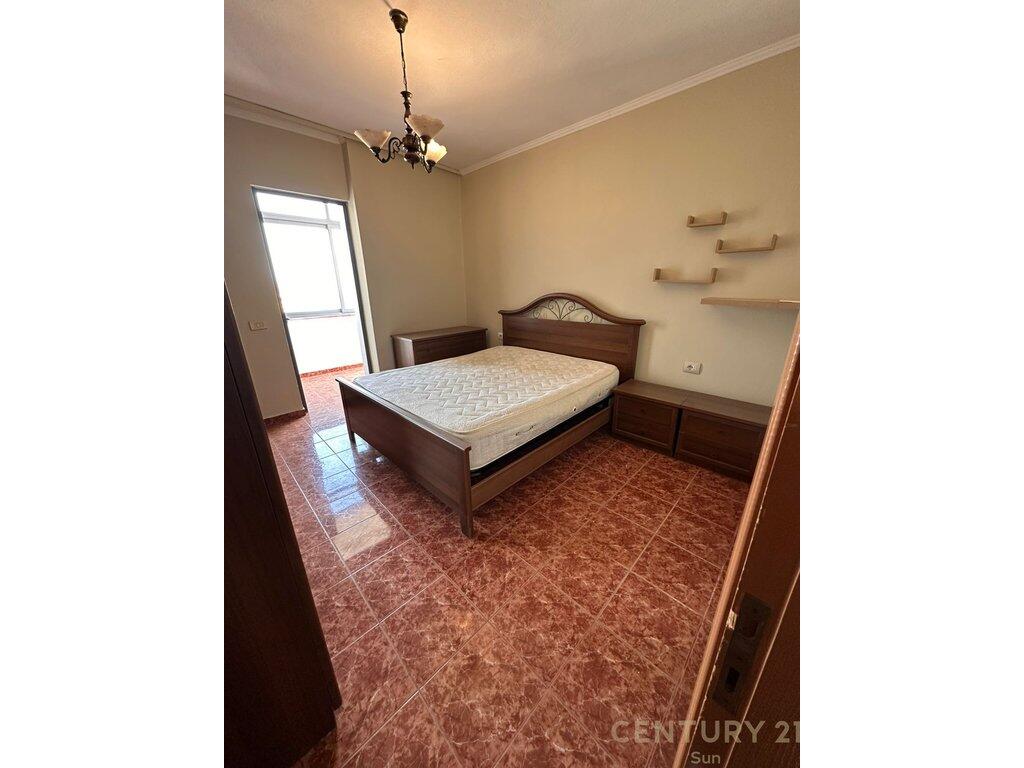 APARTAMENT 1+1 PER QIRA TEK MEDRESEJA!