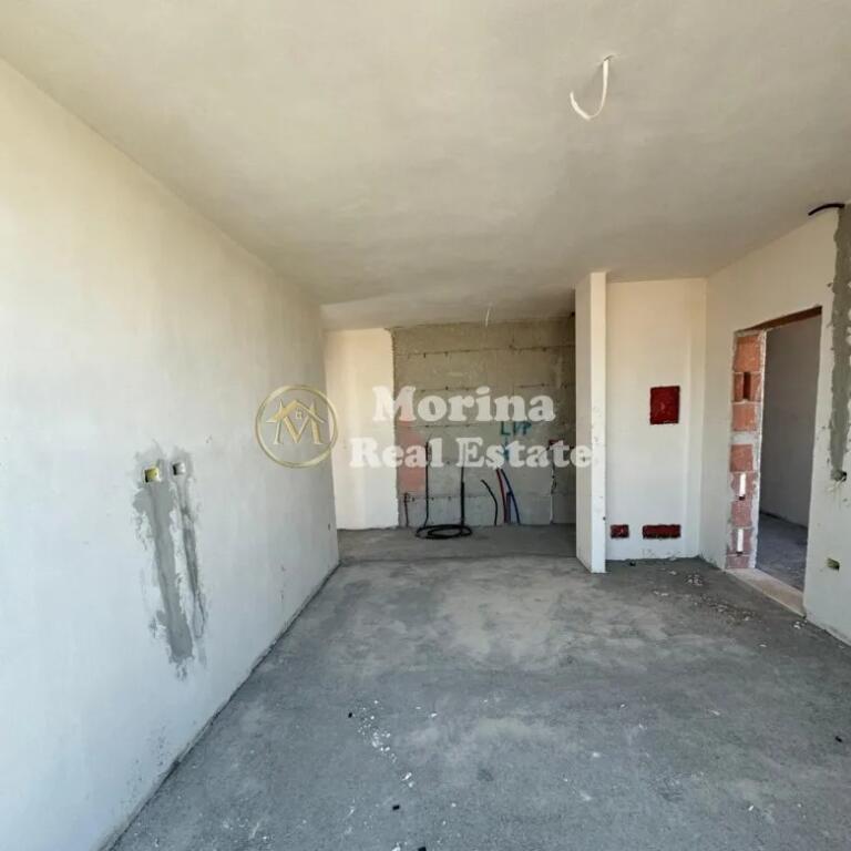 Shitet, Apartament 1+ 1, te Frigoriferi, Cmimi 120000 Euro