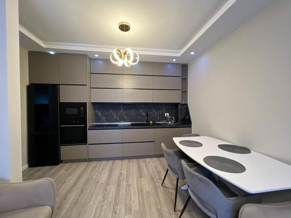Jepet me qira 2+1+2 RESIDENCA QUARTUM JORDAN MISJA 90.000 lekë