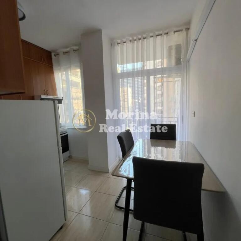 Rent, Apartment 1+1, Commune of Paris, 650 euros/month