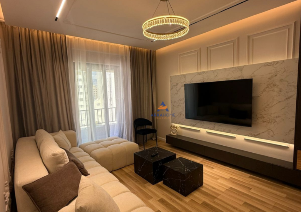 JEPET APARTAMENT ME QERA 2+1+BALLKON "OASIS RESIDENCE, UNAZA E RE" 1000 EURO NETO (POST PARKIMI I PERFSHIRE NE CMIM)
