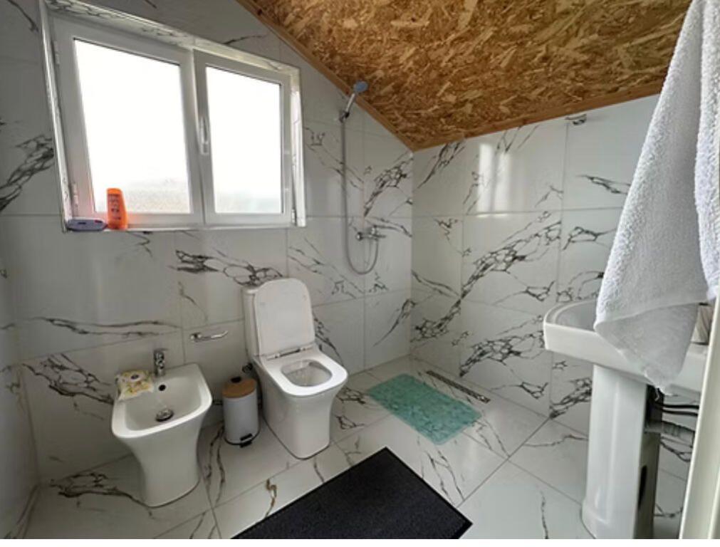 Two-story villa for rent in Bathore/500 euros