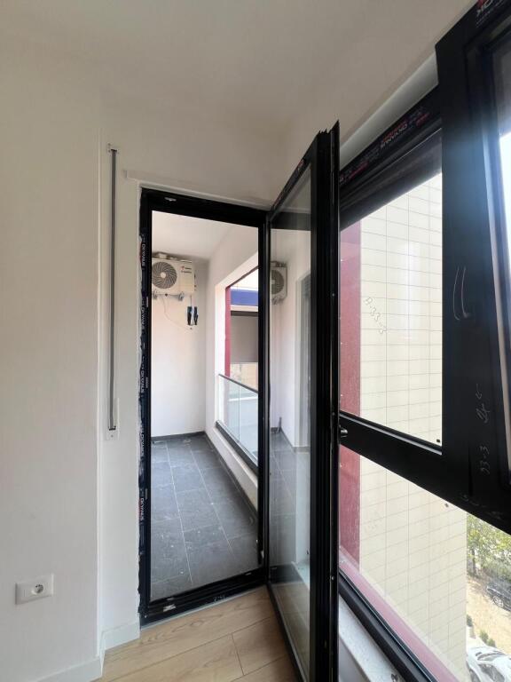 Shitet apartament 1+1, 55.4 m²tek Komuna e Parisit