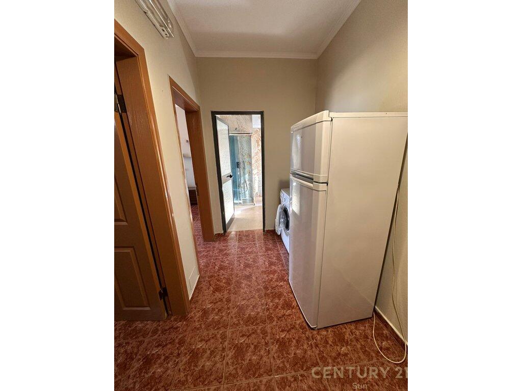 APARTAMENT 1+1 PER QIRA TEK MEDRESEJA!