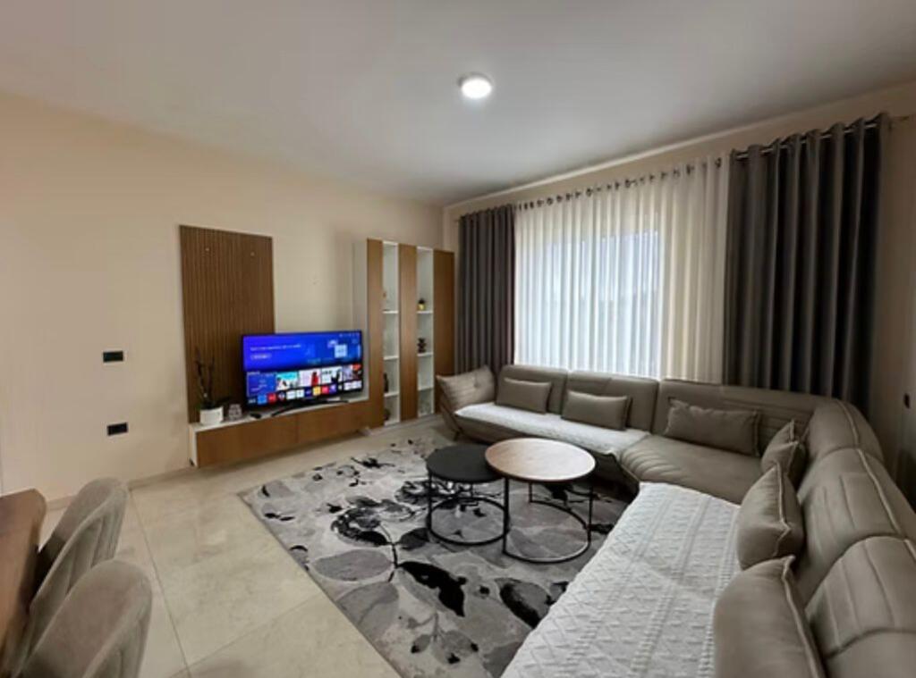 Two-story villa for rent in Bathore/500 euros