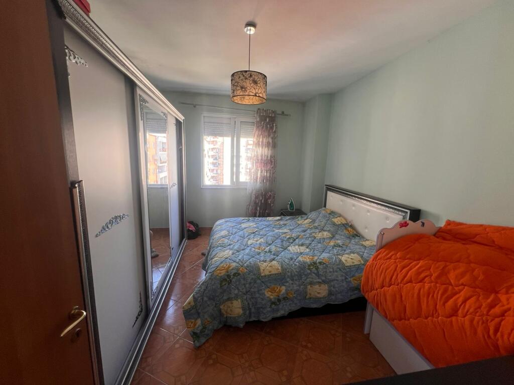 Okazion Apartament 1+1 per shitje ne Astir me hipoteke