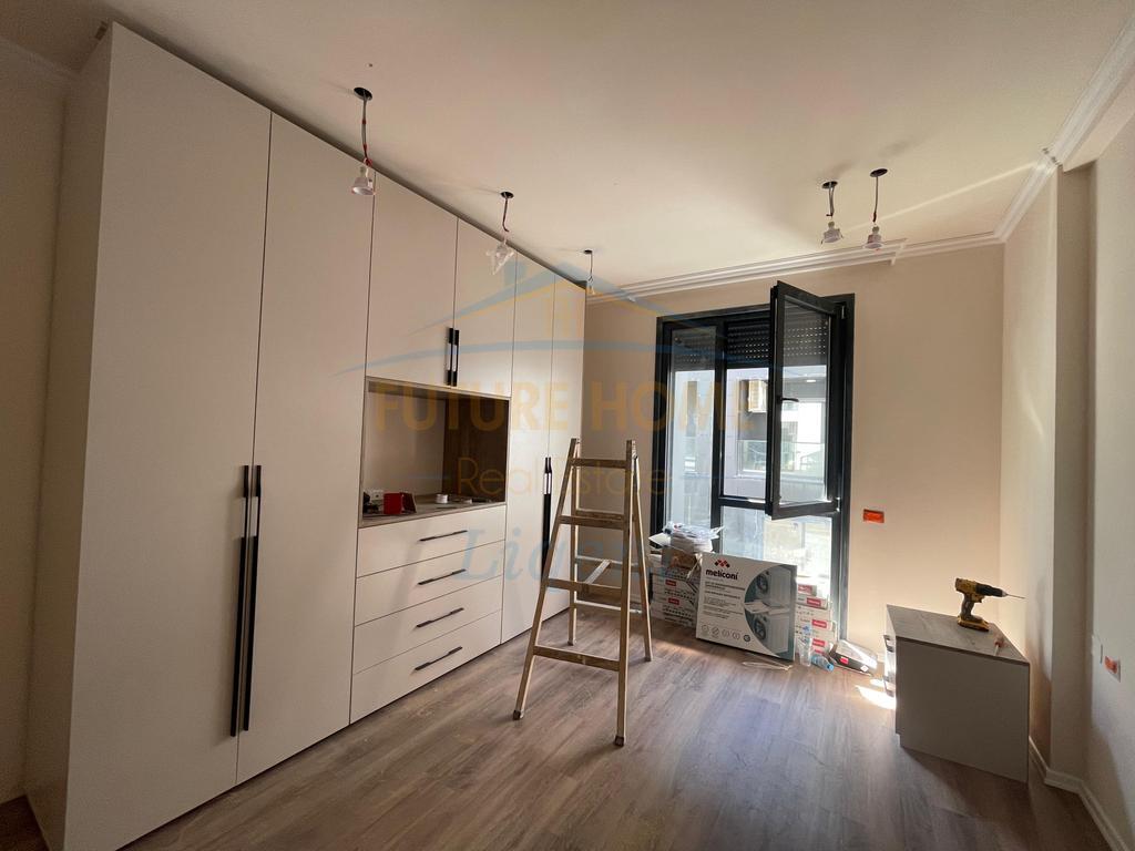 Qera, Apartament 1+1+Post Parkimi, Liqeni i Thate, Tirane.