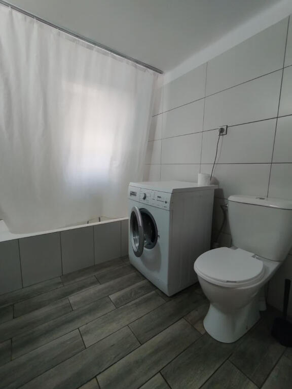 Apartament Me Qera 1+1 Tek Kodra e Diellit (ID B210802) Tirane