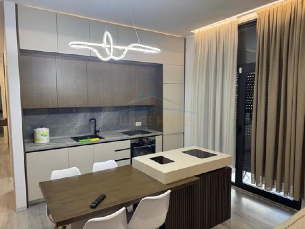 Qera, Apartament 2+1+2+2 Poste Parkimi, Ish Dogana, Tirane