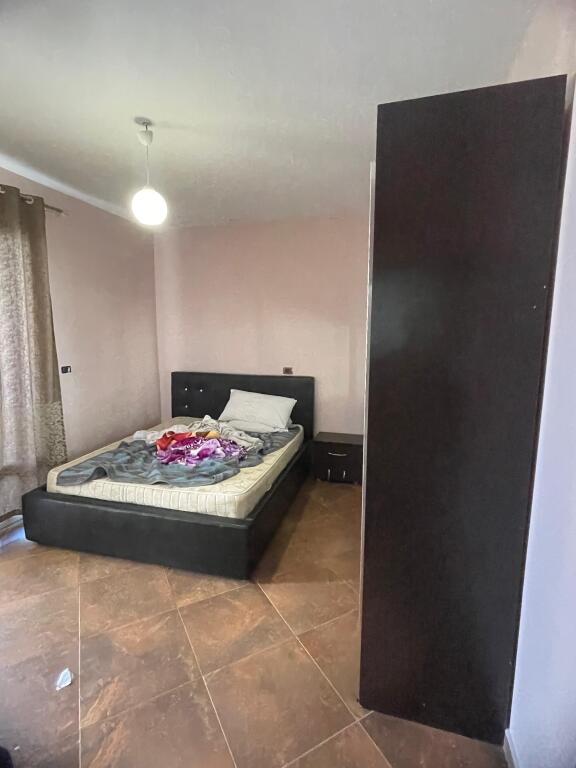 Shitet apartament Plazh 2+1+2 120000€ i diskutushem