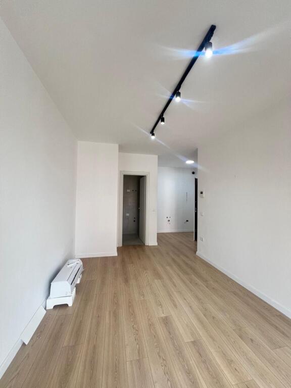 Shitet apartament 1+1, 55.4 m²tek Komuna e Parisit