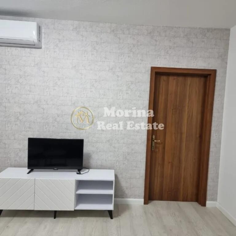 Rent, Apartment 1+1, Commune of Paris, 650 euros/month