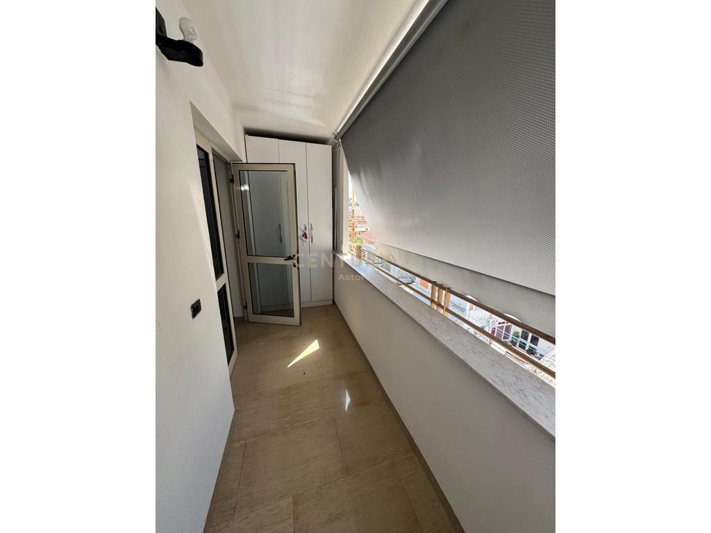 JEPET ME QIRA APRTAMENT 3+1+2 TE RRUGA FORTUZI, TIRANE