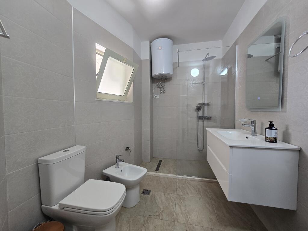 Apartament 2+1 prane Prokurorise se Tiranes