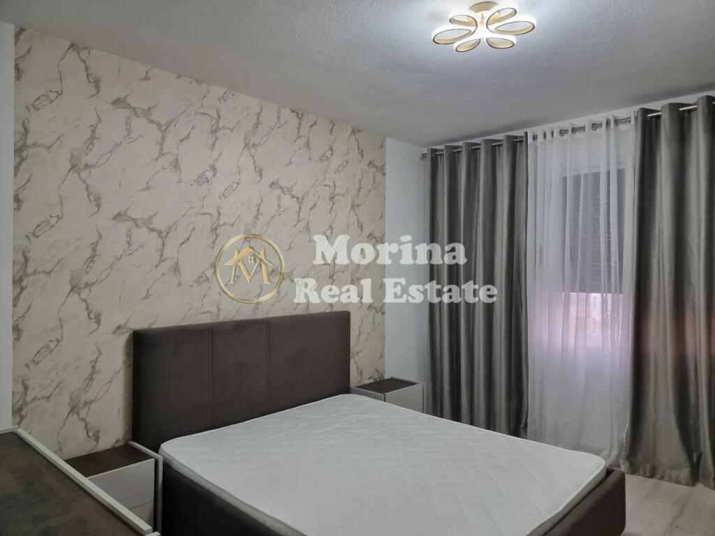 Rent, Apartment 1+1, Commune of Paris, 650 euros/month