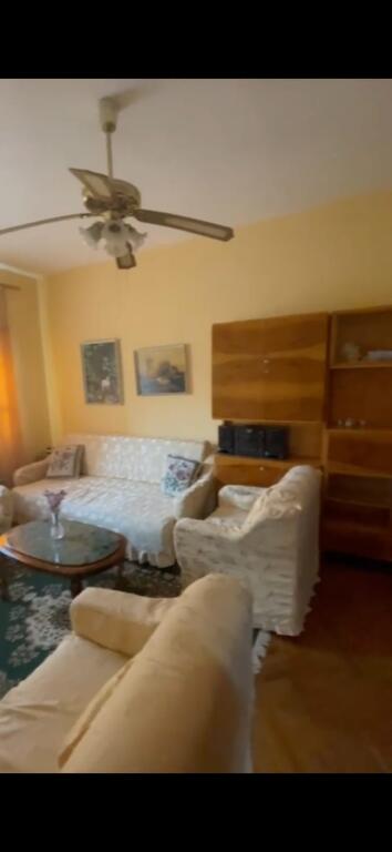 APARTAMENT ME QERA 2+1 ISH RESTORANT DURRESI 45.000 LEKE
