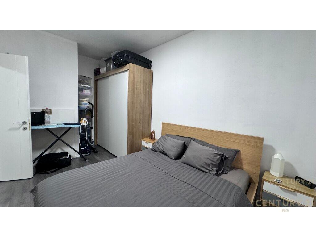 Apartament 1+1 te qira te Liqeni i Thate.