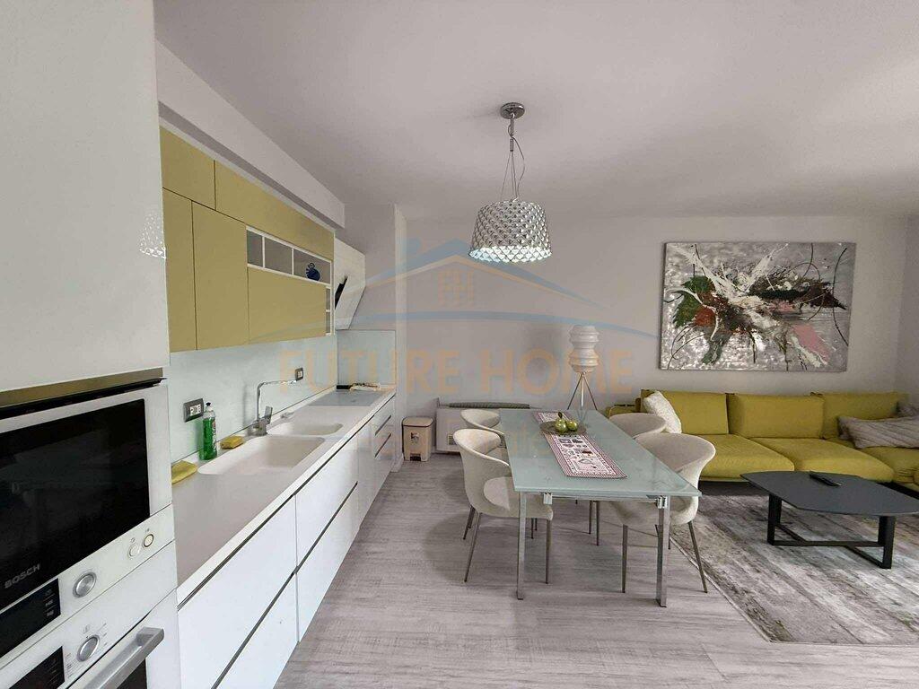Affitto, Appartamento 2+1 Complesso Nobis, Tirana