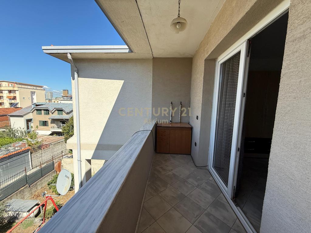 JEPET ME QIRA APARTAMENT 3+1+2 PRANE KOMPLEKSIT GRAND !