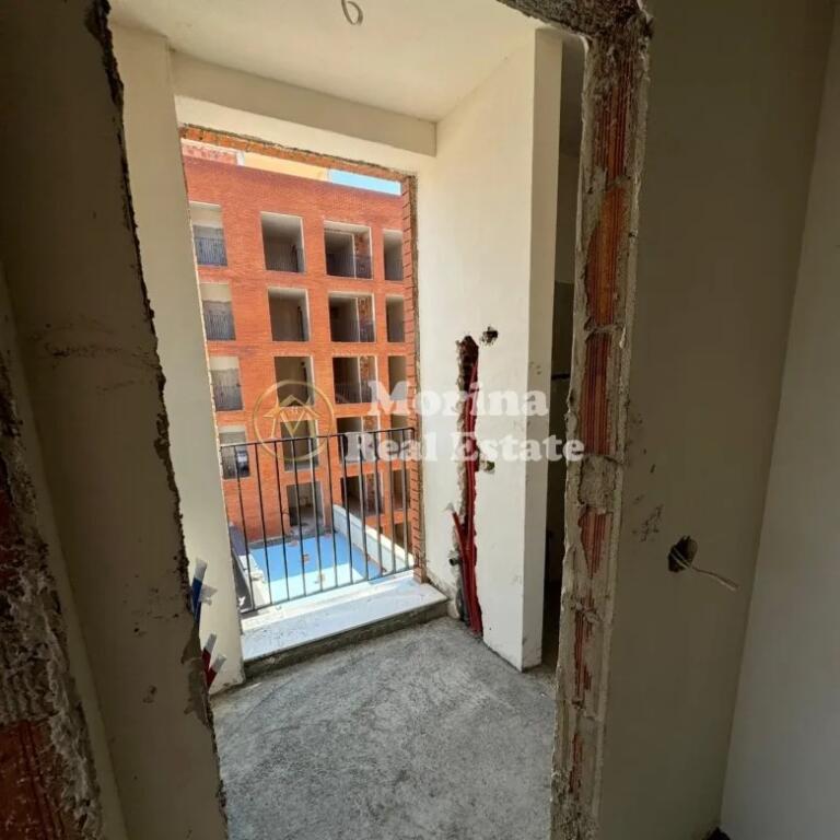 Shitet, Apartament 1+ 1, te Frigoriferi, Cmimi 120000 Euro
