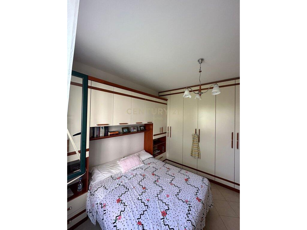 Apartament 2+1+2 Me Qira në Fresk