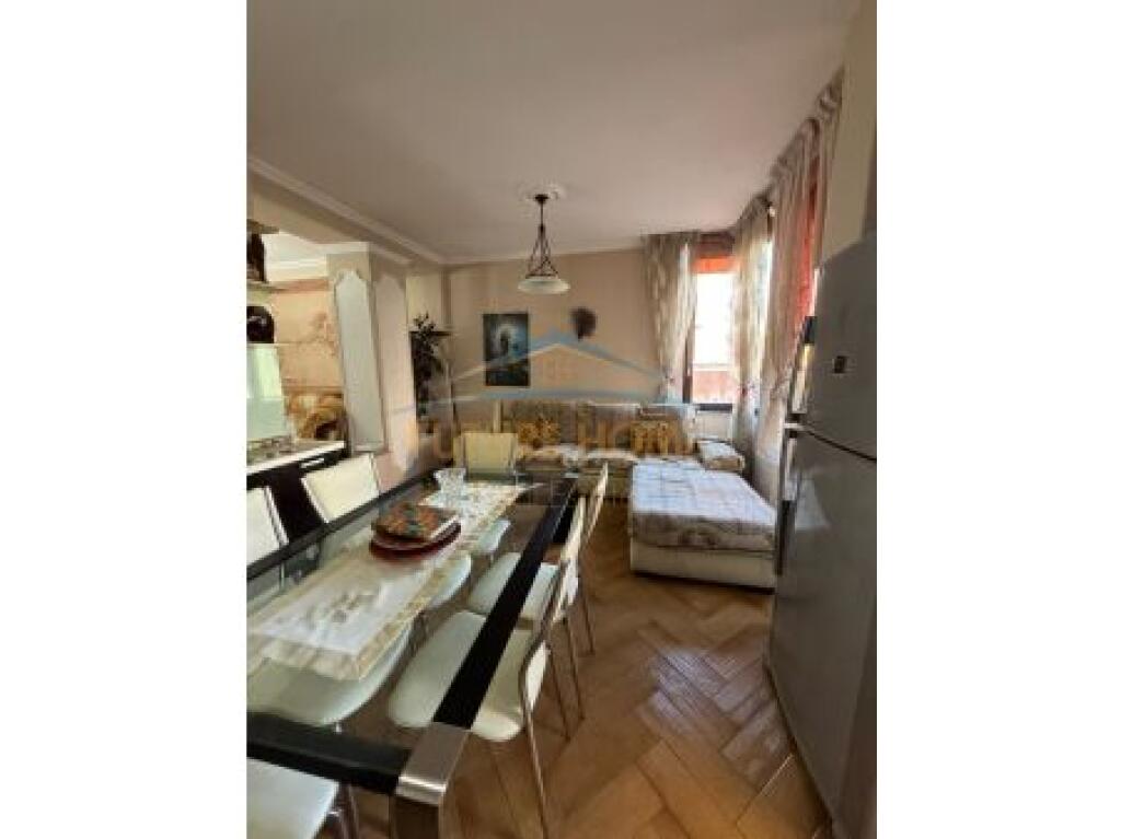 Shitje,Apartament 2+1,Rruga e Kavajes !