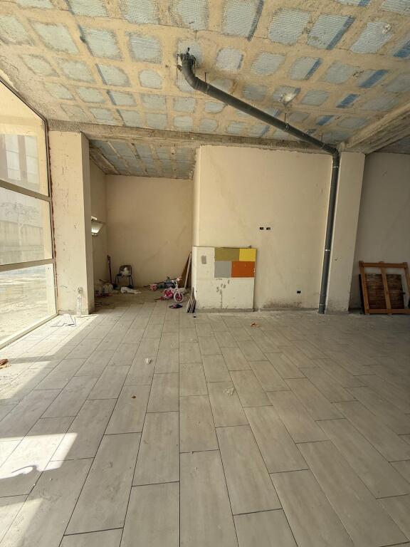 🏢Business Premises for Rent | 📍Liqeni i Thatë | 💶600€ / Month